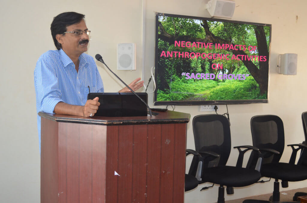 botany-department-lecture-on-devrai