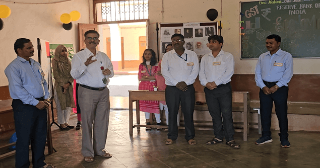 गोगटे जोगळेकर महाविद्यालयाच्या अर्थशास्त्र विभागात अर्थशास्त्रीय प्रदर्शनाचे आयोजन