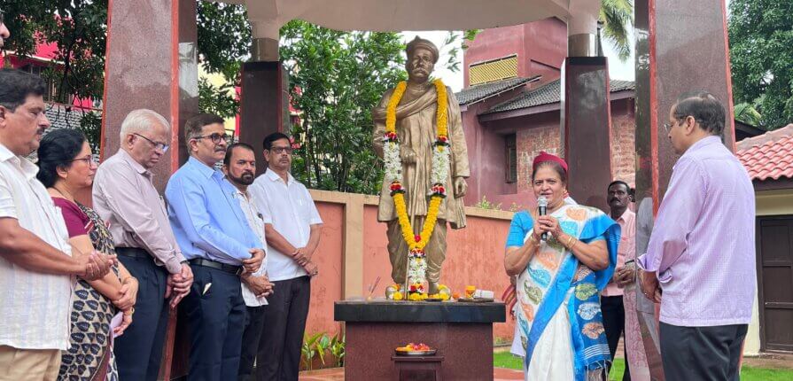 गोगटे जोगळेकर महाविद्यालय (स्वायत्त),रत्नागिरी तर्फे जयंतीदिनानिमित्त लोकमान्य टिळकांना अभिवादन