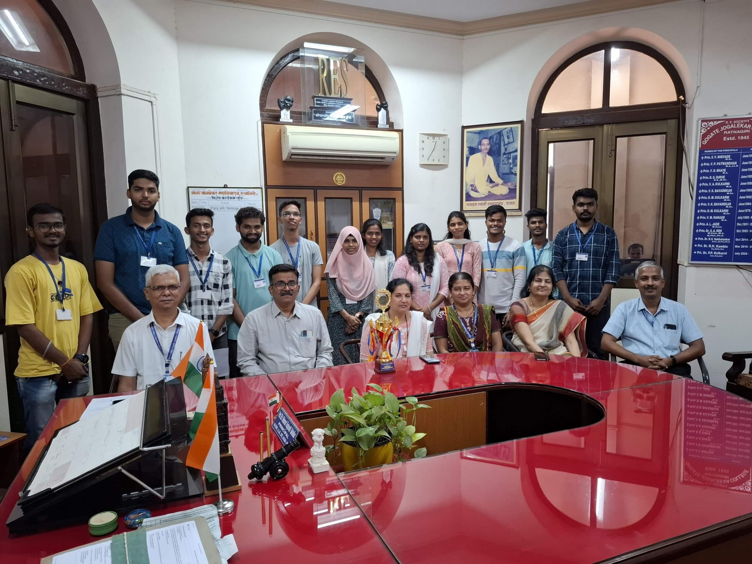 गोगटे जोगळेकर महाविद्यालयाचा अभूतपूर्व विजय सलग 3 जनरल चॅम्पियनशिप जिंकण्याचा गौरव
