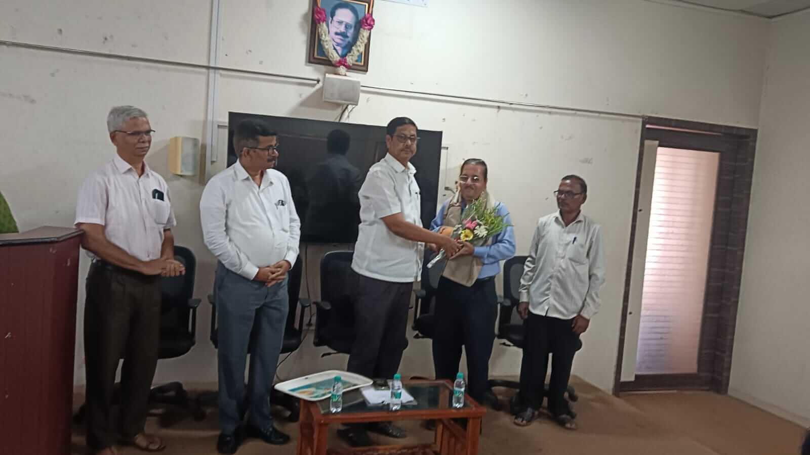 निवृत्तीनिमित्ताने शुभेच्छा समारंभ