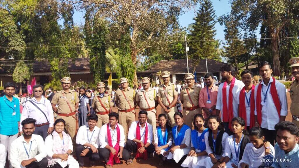 गोगटे जोगळेकर महाविद्यालयाचे  रत्नागिरी पोलीस रेझिंग डे कार्यक्रमात 'रस्ते सुरक्षा विषयक पथनाट्य'