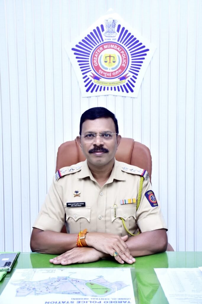 गोगटे जोगळेकर महाविद्यालयाचे माजीविद्यार्थी  श्री. सावळाराम साळगांवकर यांची  सहायक पोलीस आयुक्त (एसीपी) पदावर नियुक्ती